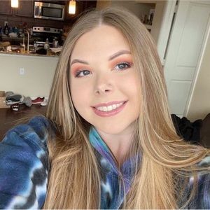 Meet your Posher, Nichole